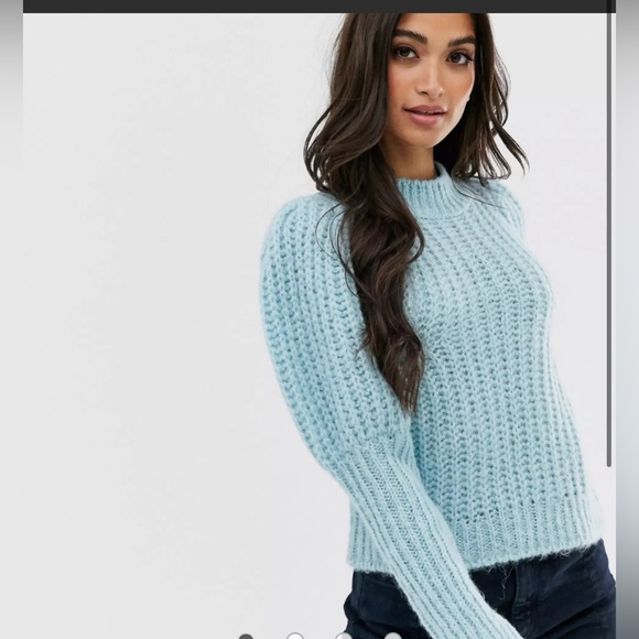 ASOS DESIGN chunky rib balloon sleeve jumper in lofty yarn - Picture 4 of 6